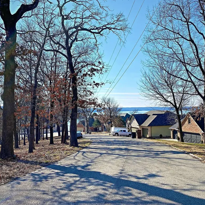 Grove, OK