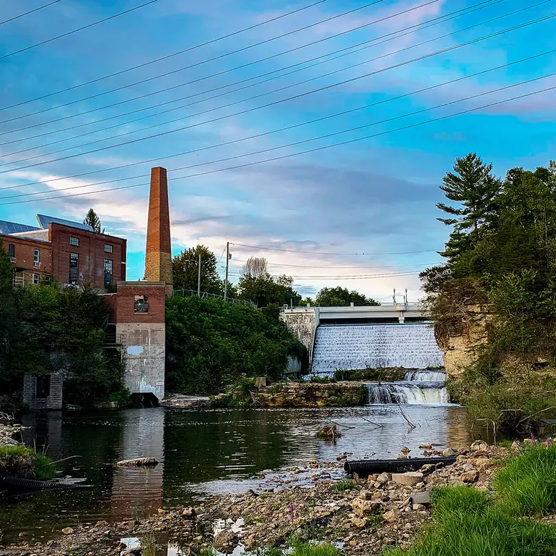 River Falls, WI